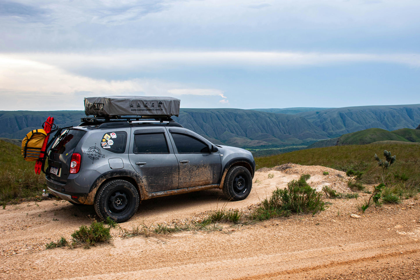 Ultimate Hardshell Expandable Rooftop Truck Tent